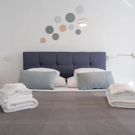 Dreams Villa *