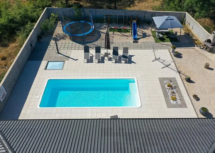 Villa Dreams *