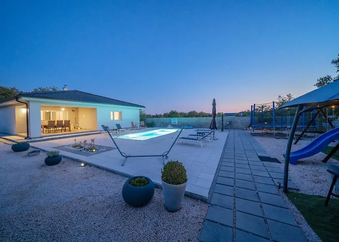 Dreams 빌라 Brisevo